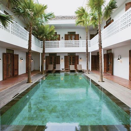 Adhisthana Hotel Yogyakarta Exterior photo