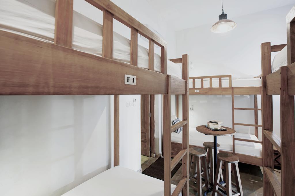 Adhisthana Hotel Yogyakarta Exterior photo